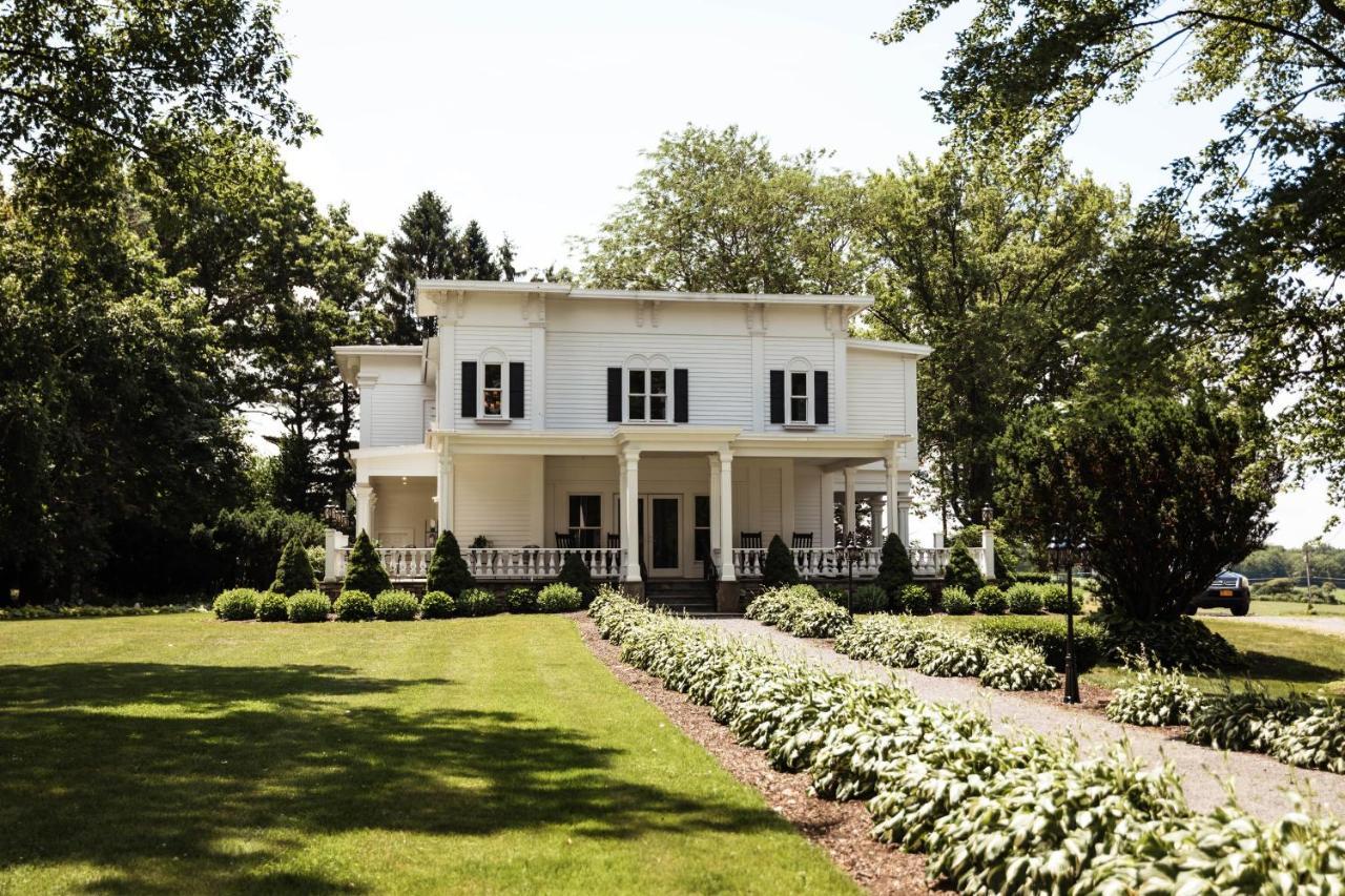 John Joseph Inn Groton Exterior foto